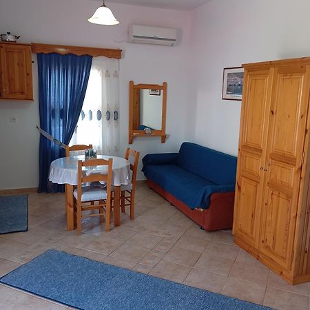 Petroula Apartments II Εμπορειός Εξωτερικό φωτογραφία